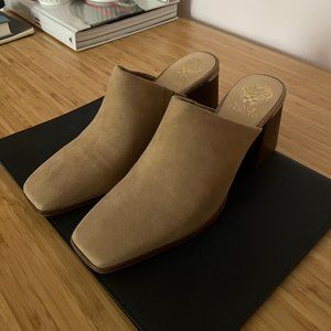 SUEDE BRISTINA MULE PUMP IN TAN NUDE | VINCE CAMUTO